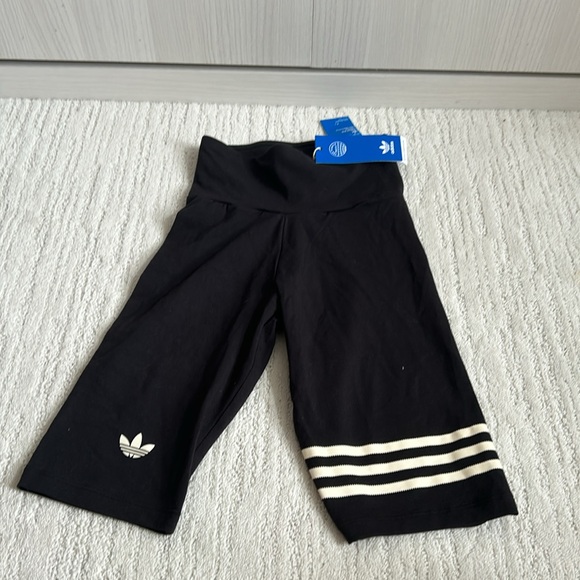 NWT 2XS high rise ADICOLOR NEUCLASSICS BIKE LEGGINGS tight fit black/ cream - Picture 4 of 14